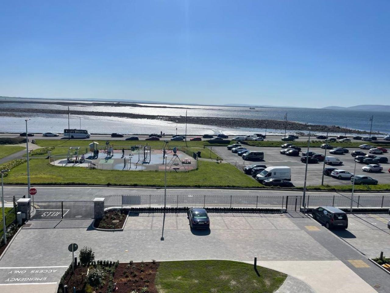 Shoreline Apartments Galway Kültér fotó
