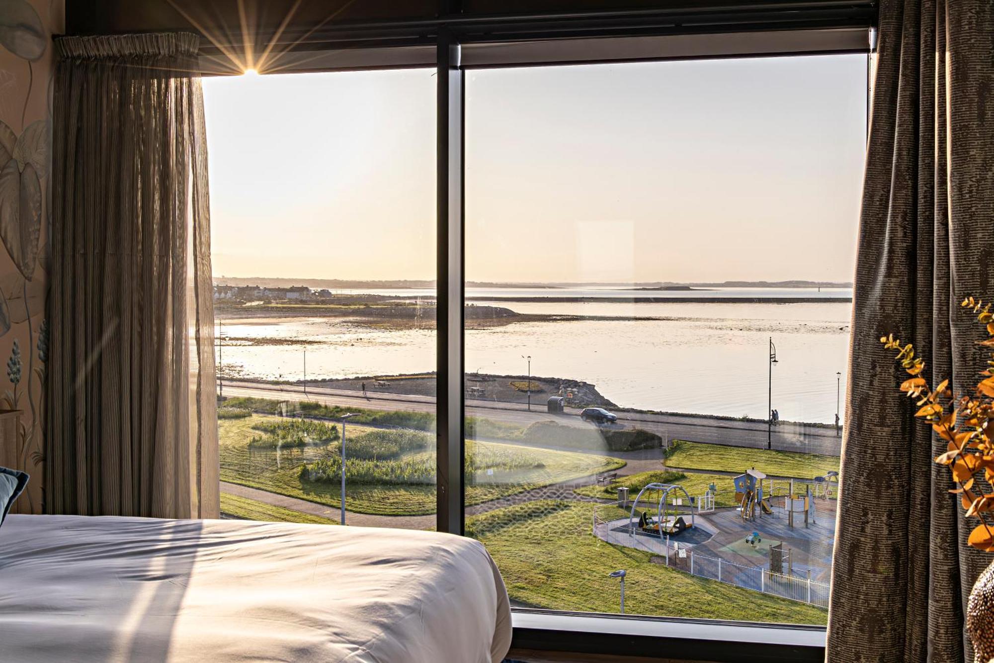 Shoreline Apartments Galway Kültér fotó